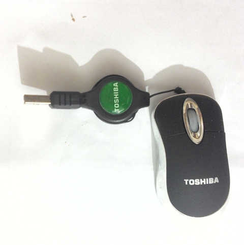 עכבר אופטי זעיר עם כבל USB נמתח Toshiba